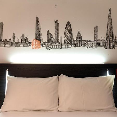 Easyhotel London City Shoreditch Екстер'єр фото