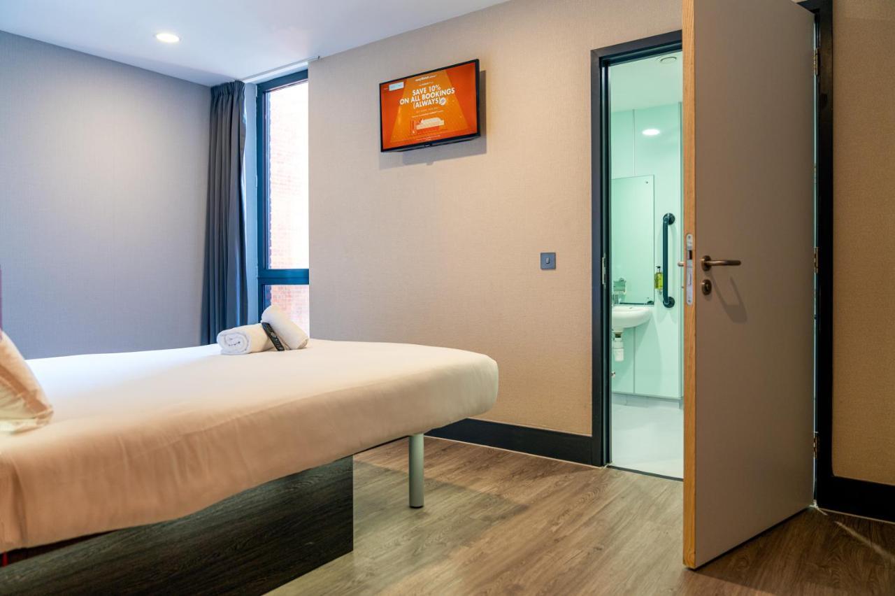 Easyhotel London City Shoreditch Екстер'єр фото