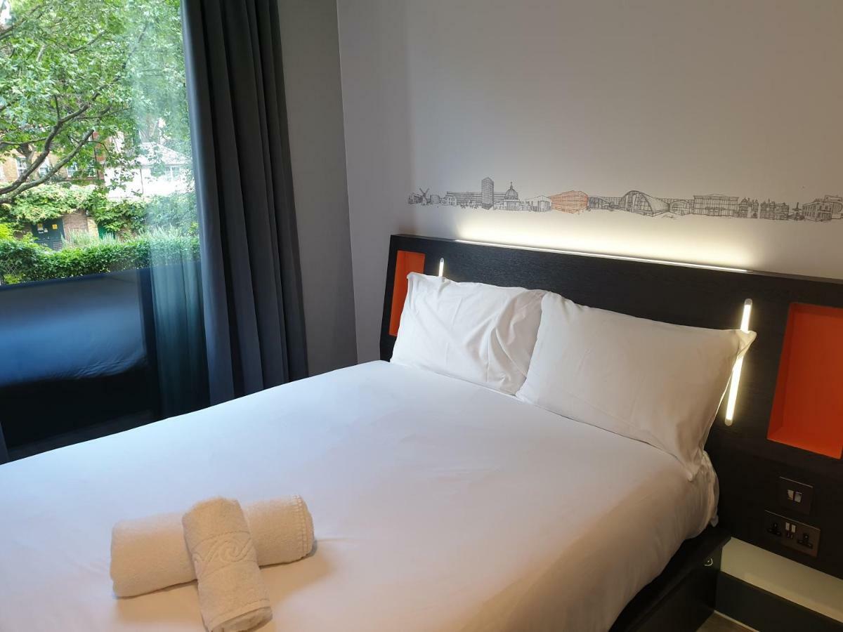 Easyhotel London City Shoreditch Екстер'єр фото