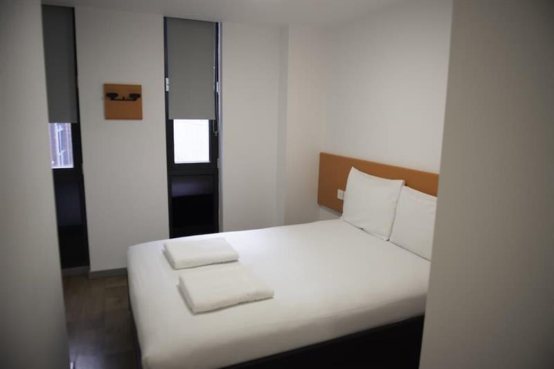Easyhotel London City Shoreditch Екстер'єр фото